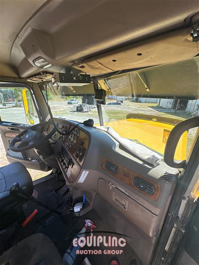 2009 Peterbilt 389