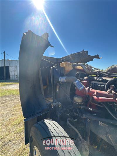 2009 Peterbilt 389