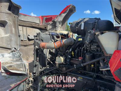2014 Kenworth T800 TRI/A DUMP TRUCK