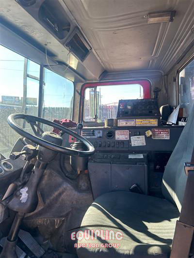 2007 Mack MR