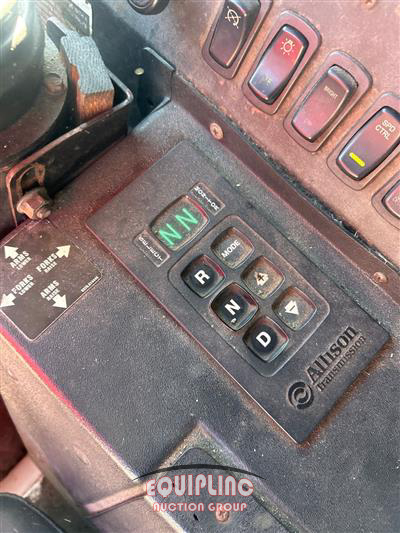 2007 Mack MR