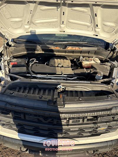 2025 Chevrolet SILVERADO 1500 4DR PICKUP TRUC