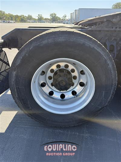 2019 Kenworth T680 6X4 T/A SLEEPER TRUCK TRA