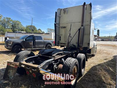 2014 Freightliner Columbia