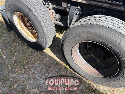 2014 Freightliner Columbia