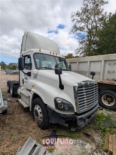 2016 Freightliner Freghtliner Cascadia 6X4 T/A D