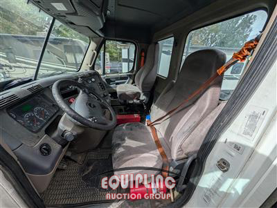 2016 Freightliner Freghtliner Cascadia 6X4 T/A D