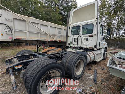 2016 Freightliner Freghtliner Cascadia 6X4 T/A D