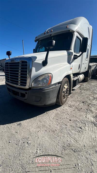 2015 Freightliner CASCADIA