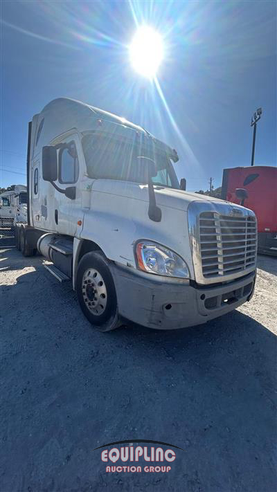 2015 Freightliner CASCADIA