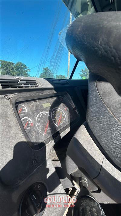 2015 Freightliner CASCADIA