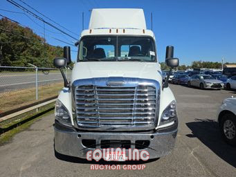 2020 Freightliner CASCADIA 125 6X4 T/A DAY CAB T