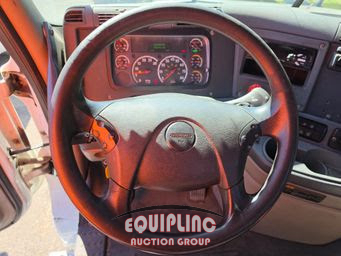 2020 Freightliner CASCADIA 125 6X4 T/A DAY CAB T