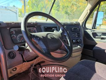 2020 Freightliner CASCADIA 125 6X4 T/A DAY CAB T