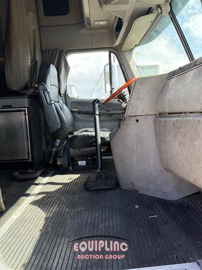 2007 Freightliner Columbia
