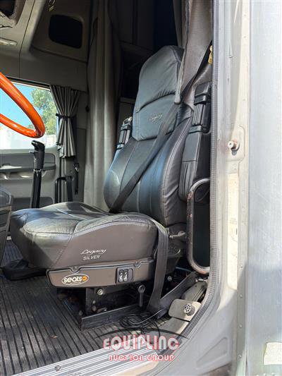 2007 Freightliner Columbia