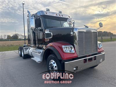 2022 Freightliner 122SD 6X4 T/A SLEEPER TRUCK TR
