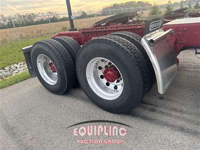 2022 Freightliner 122SD 6X4 T/A SLEEPER TRUCK TR