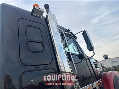 2022 Freightliner 122SD 6X4 T/A SLEEPER TRUCK TR