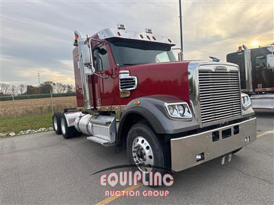 2022 Freightliner 122SD 6X4 T/A SLEEPER TRUCK TR