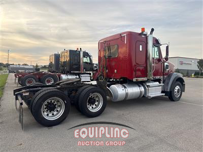 2022 Freightliner 122SD 6X4 T/A SLEEPER TRUCK TR