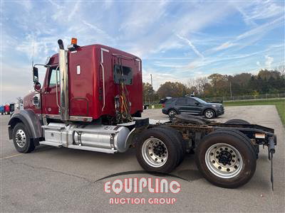 2022 Freightliner 122SD 6X4 T/A SLEEPER TRUCK TR