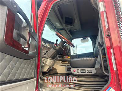 2022 Freightliner 122SD 6X4 T/A SLEEPER TRUCK TR
