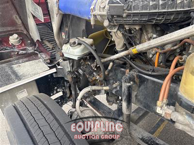 2022 Freightliner 122SD 6X4 T/A SLEEPER TRUCK TR