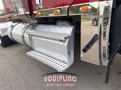 2022 Freightliner 122SD 6X4 T/A SLEEPER TRUCK TR
