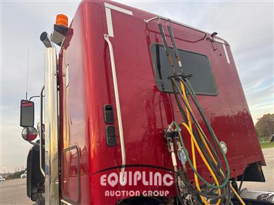 2022 Freightliner 122SD 6X4 T/A SLEEPER TRUCK TR