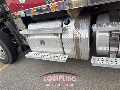 2022 Freightliner 122SD 6X4 T/A SLEEPER TRUCK TR