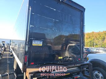 2015 Freightliner M2 106 26FT BOX TRUCK