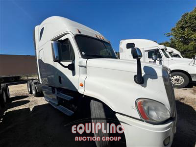 2014 Freightliner CA125SLP 6X4 T/A SLEEPER TRUCK