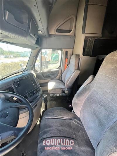 2014 Freightliner CA125SLP 6X4 T/A SLEEPER TRUCK