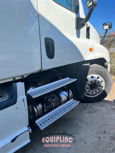 2014 Freightliner CA125SLP 6X4 T/A SLEEPER TRUCK