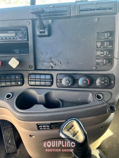 2014 Freightliner CA125SLP 6X4 T/A SLEEPER TRUCK