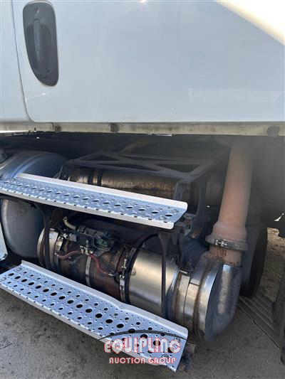2014 Freightliner CA125SLP 6X4 T/A SLEEPER TRUCK