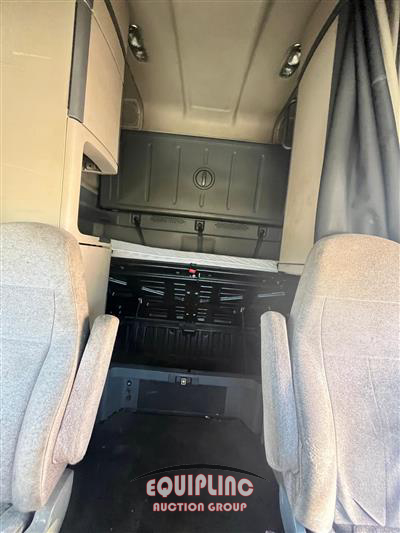 2014 Freightliner CA125SLP 6X4 T/A SLEEPER TRUCK