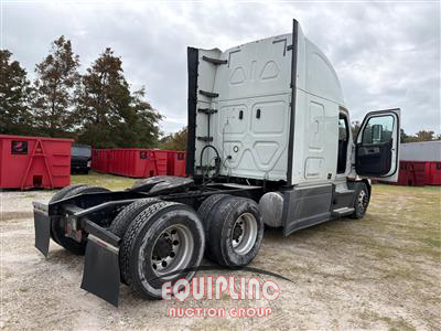 2020 Freightliner CASCADIA