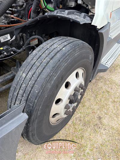 2020 Freightliner CASCADIA