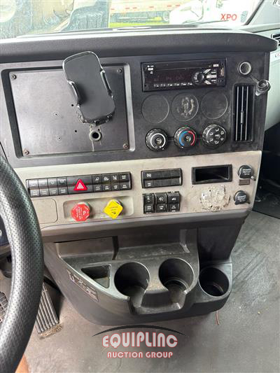 2020 Freightliner CASCADIA