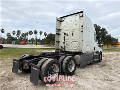 2020 Freightliner CASCADIA