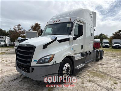 2020 Freightliner CASCADIA