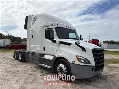 2020 Freightliner CASCADIA