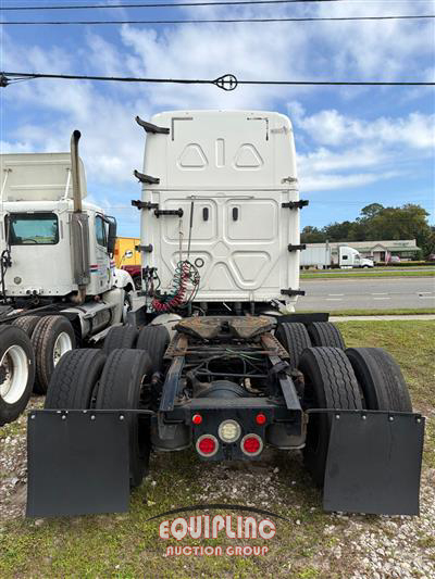 2020 Freightliner Cascadia