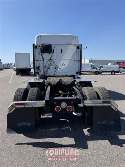2020 Freightliner Cascadia