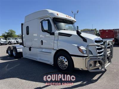 2020 Freightliner Cascadia