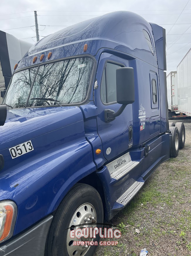 2015 Freightliner CASCADIA