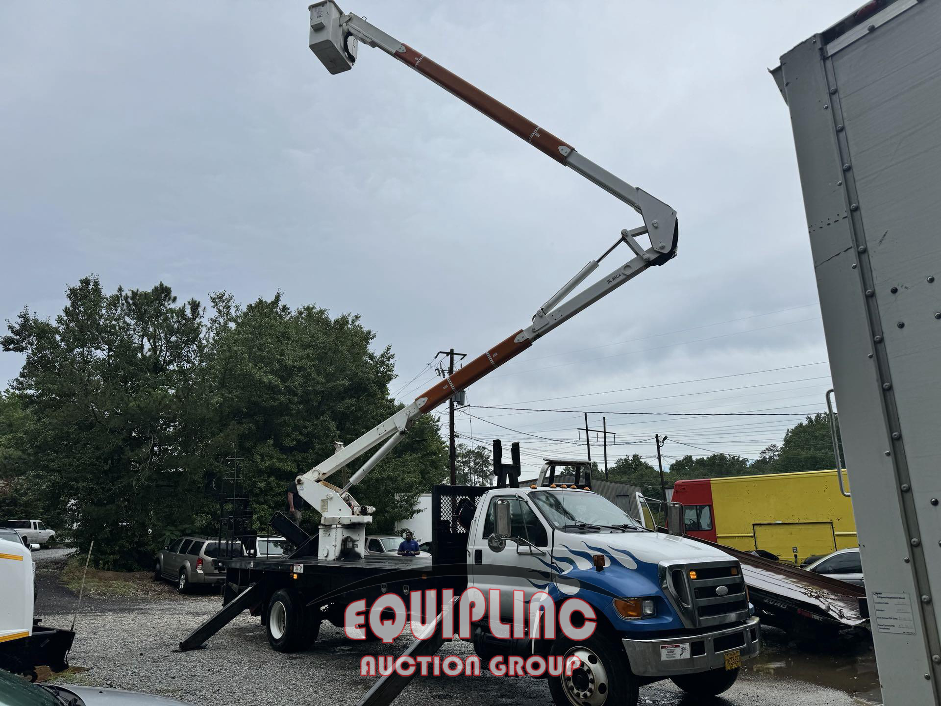 2007 Ford F650 BUCKET TRUCK