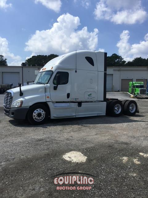 2013 Freightliner CASCADIA